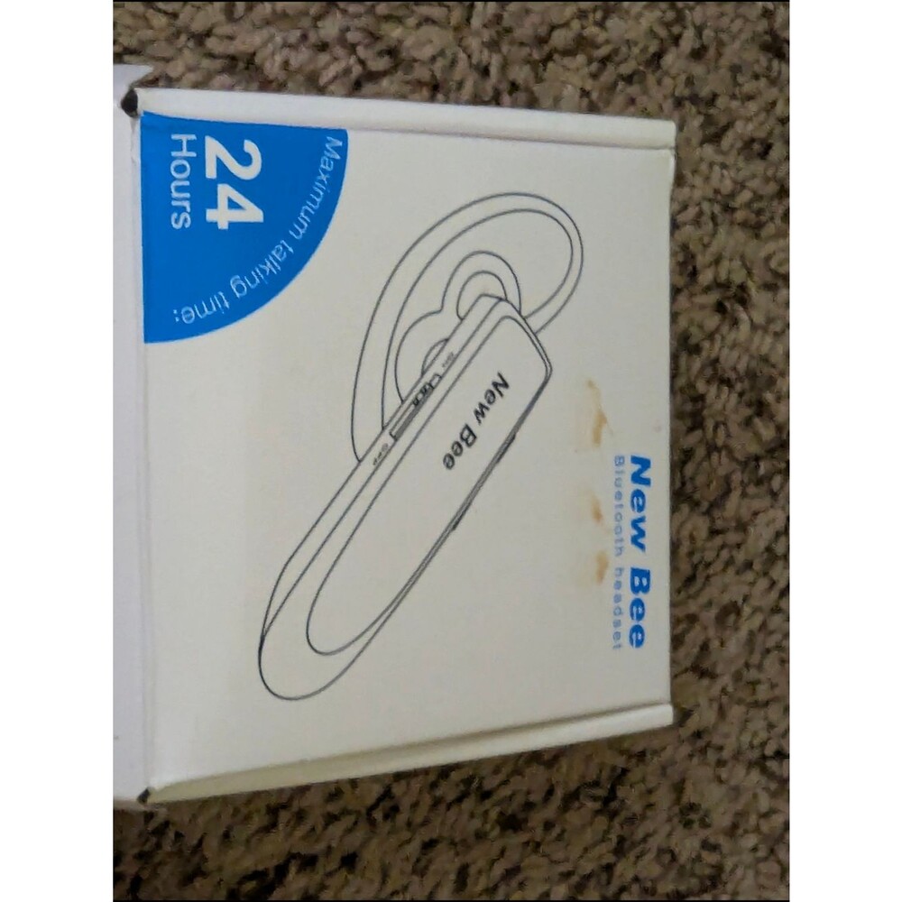 New Bee Bluetooth Headset with Carry Case - Black and Red - Picture 8 of 8